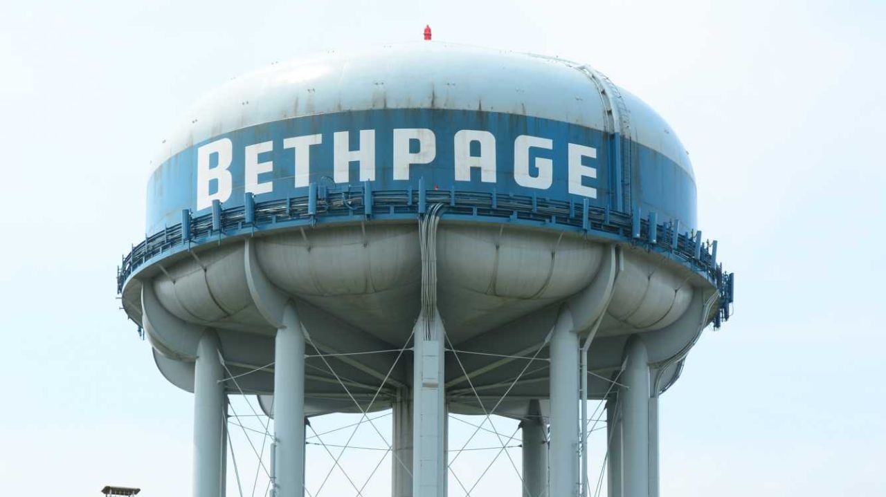 Bethpage Water District Meeting.jpg